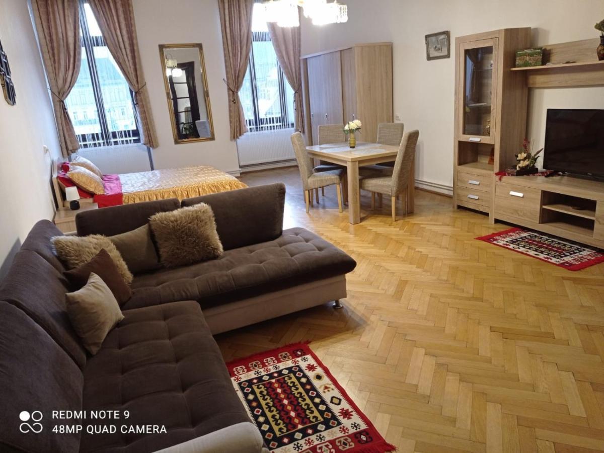 Apartament Piata Sfatului Брашов Екстериор снимка